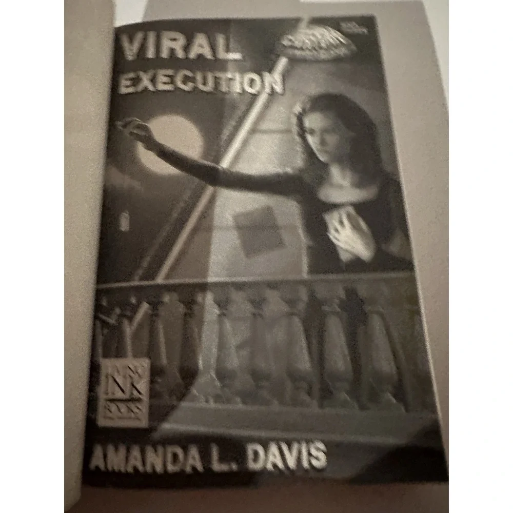 Viral Execution (Volume 3) (The Cantral Chronicles)